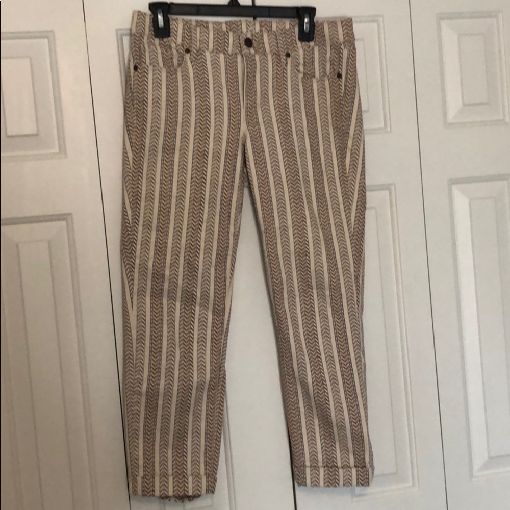 LOFT Brown and Cream Patterned Cropped Pants - Picture 2 of 5